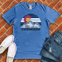 Load image into Gallery viewer, Colorado Mountains and Flag Circle Tee
